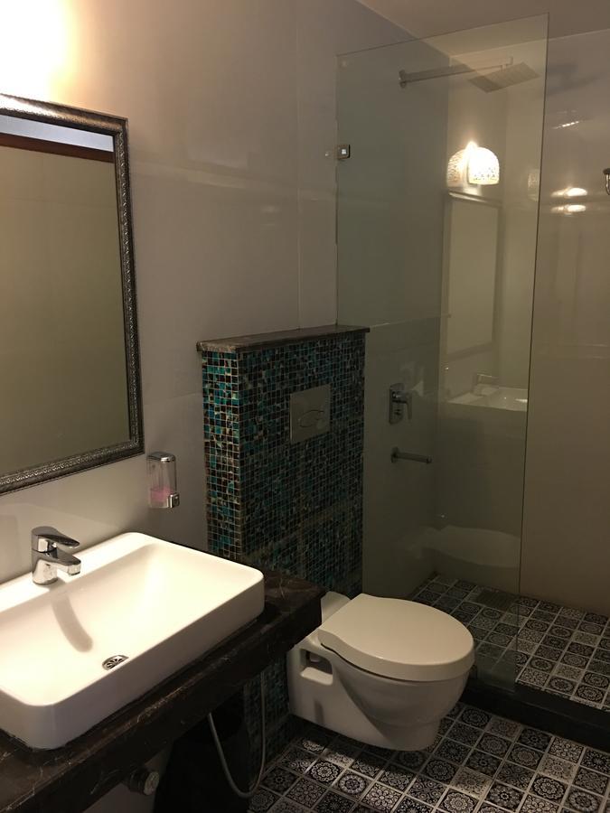 Hotel Posh Chandīgarh Zewnętrze zdjęcie