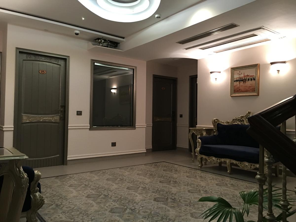 Hotel Posh Chandīgarh Zewnętrze zdjęcie