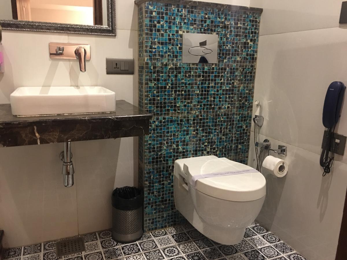 Hotel Posh Chandīgarh Zewnętrze zdjęcie