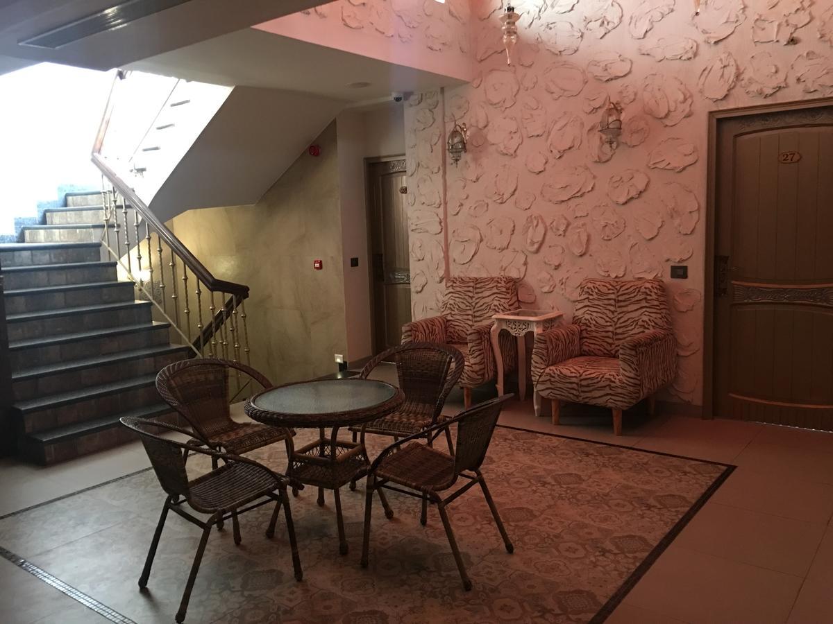 Hotel Posh Chandīgarh Zewnętrze zdjęcie